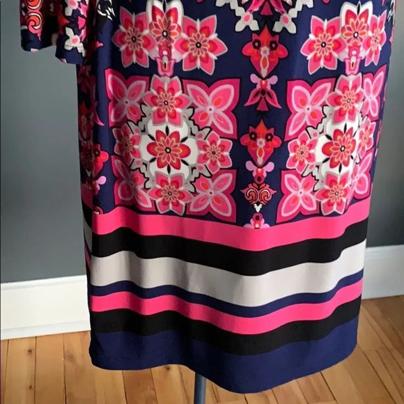 Vince Camuto navy/pinks stretch lined shift dress - Picture 3 of 7